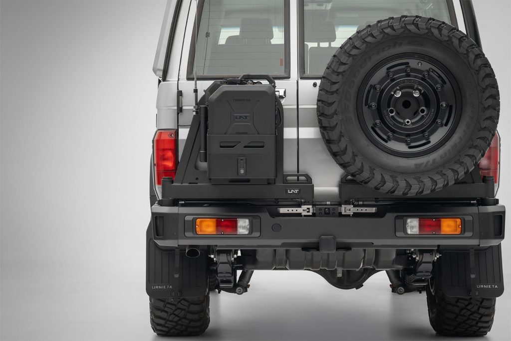 URNIETA Rear Bumper Kit For LC70 technical gallery image 16