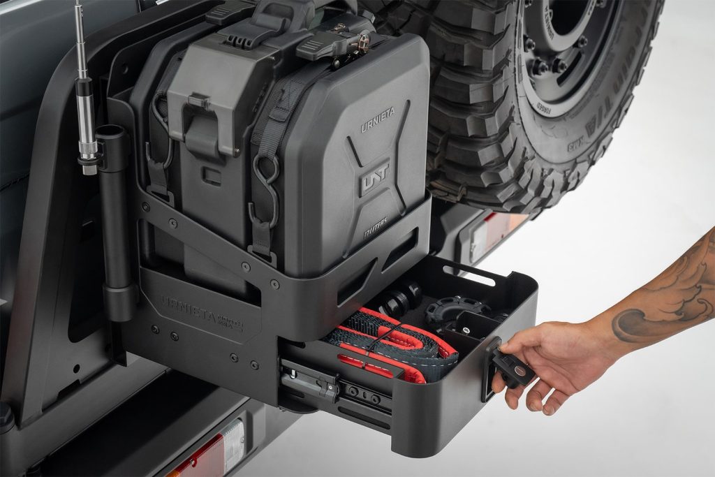 URNIETA Rear Bumper Kit For LC70 technical gallery image 4