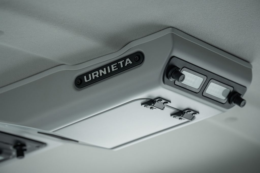 Roof Console for LC70
