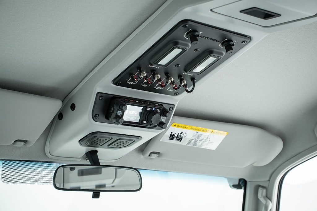 Roof Console for LC70