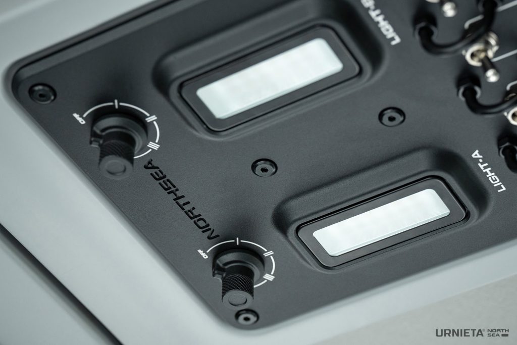 Roof Console for LC70