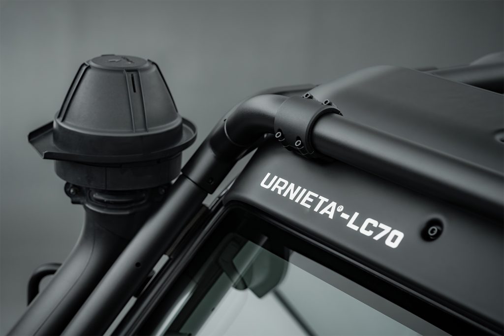 Safari Roof Rack Kit for Land Cruiser 70 Series real photo
