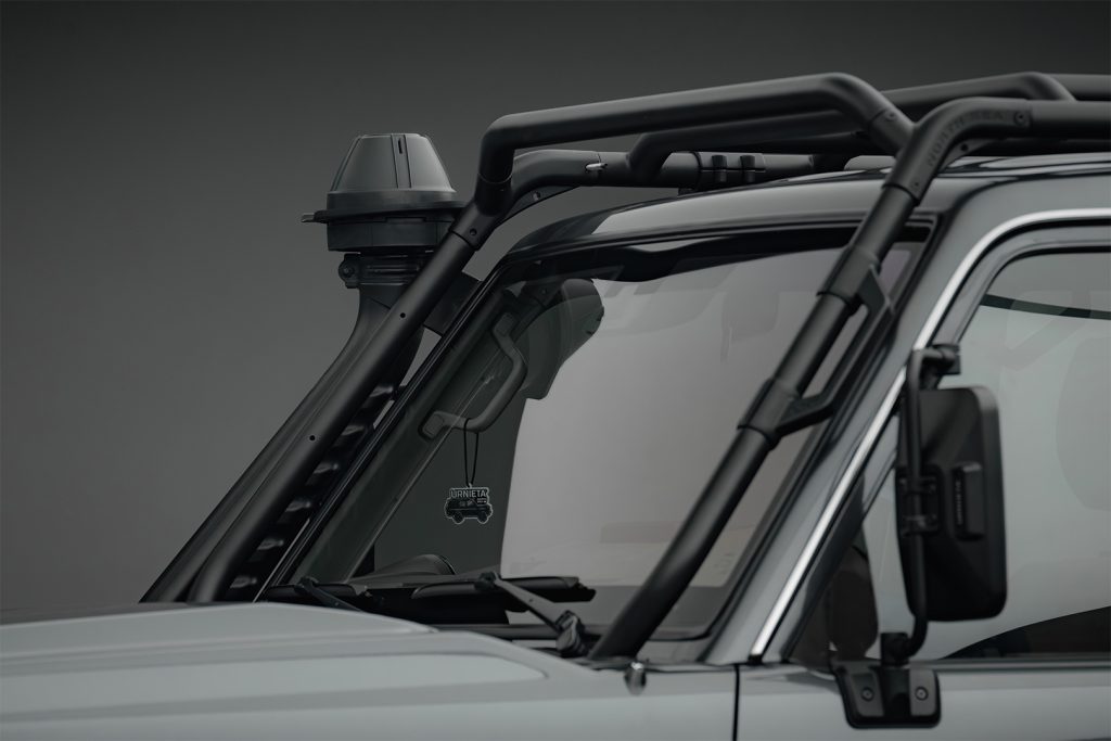 Safari Roof Rack Kit for Land Cruiser 70 Series real photo