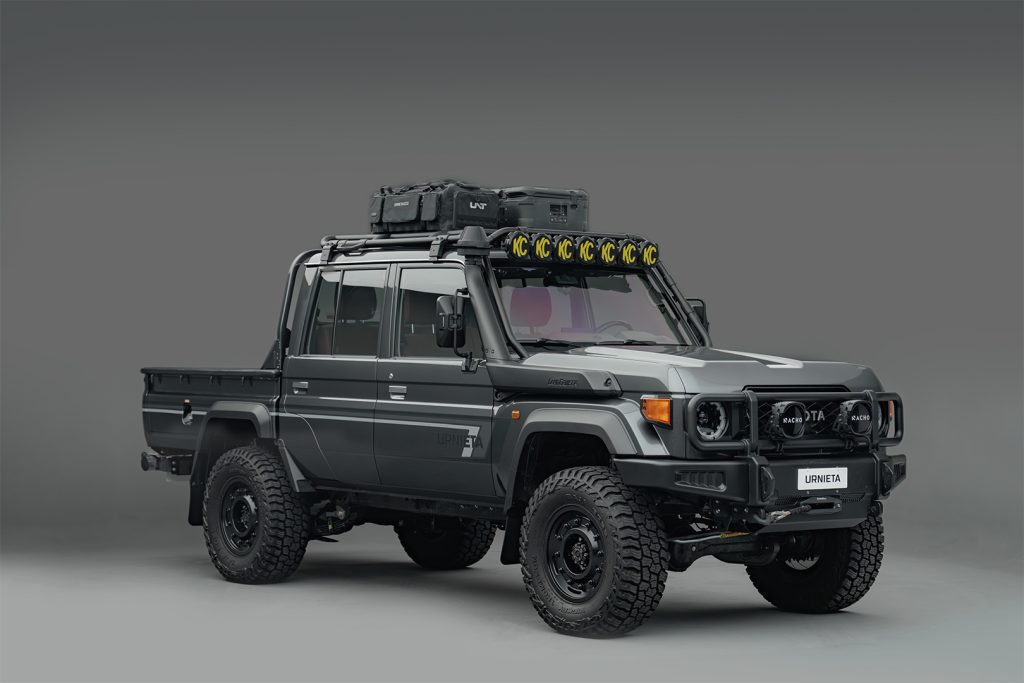 Safari Roof Rack Kit for Land Cruiser 70 Series real photo